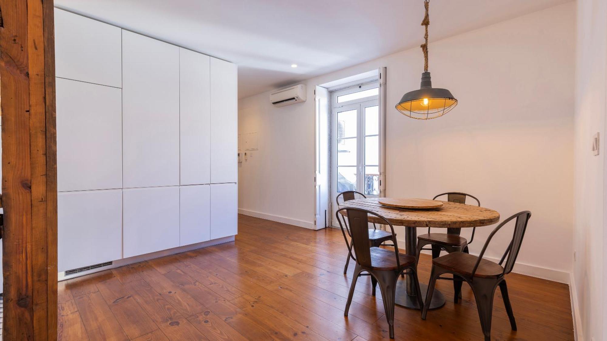 Charming 3Bdr Duplex In City Center By Lovelystay Lisboa Ngoại thất bức ảnh