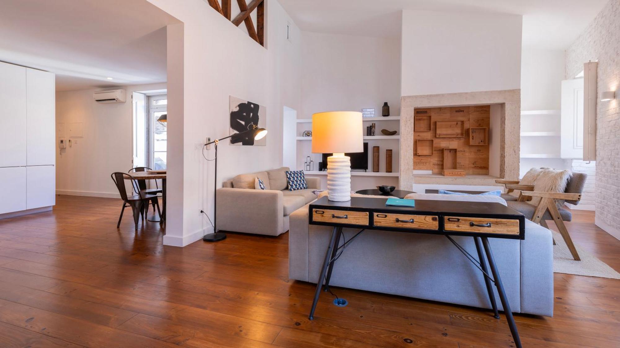 Charming 3Bdr Duplex In City Center By Lovelystay Lisboa Ngoại thất bức ảnh