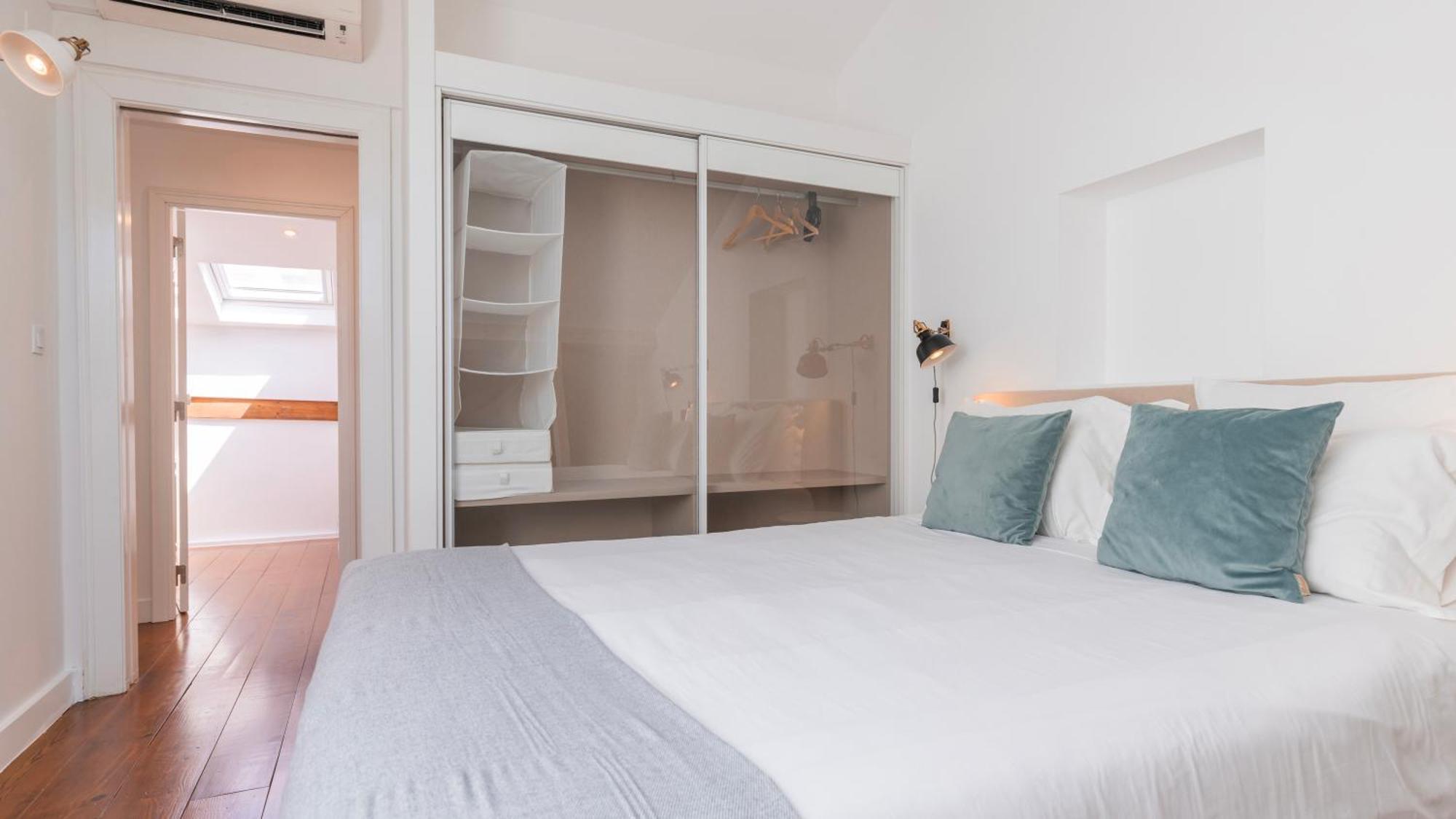 Charming 3Bdr Duplex In City Center By Lovelystay Lisboa Ngoại thất bức ảnh