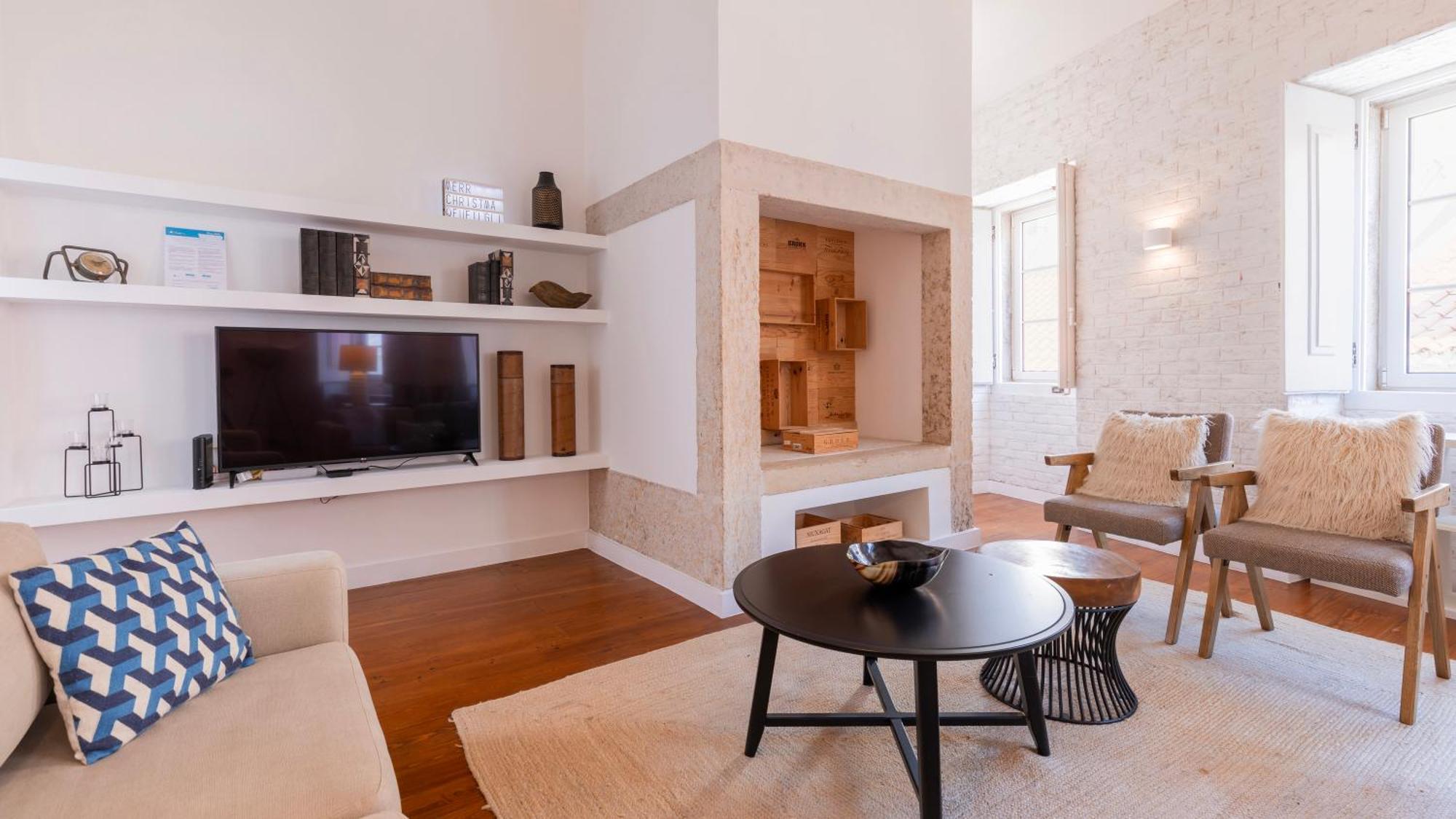 Charming 3Bdr Duplex In City Center By Lovelystay Lisboa Ngoại thất bức ảnh